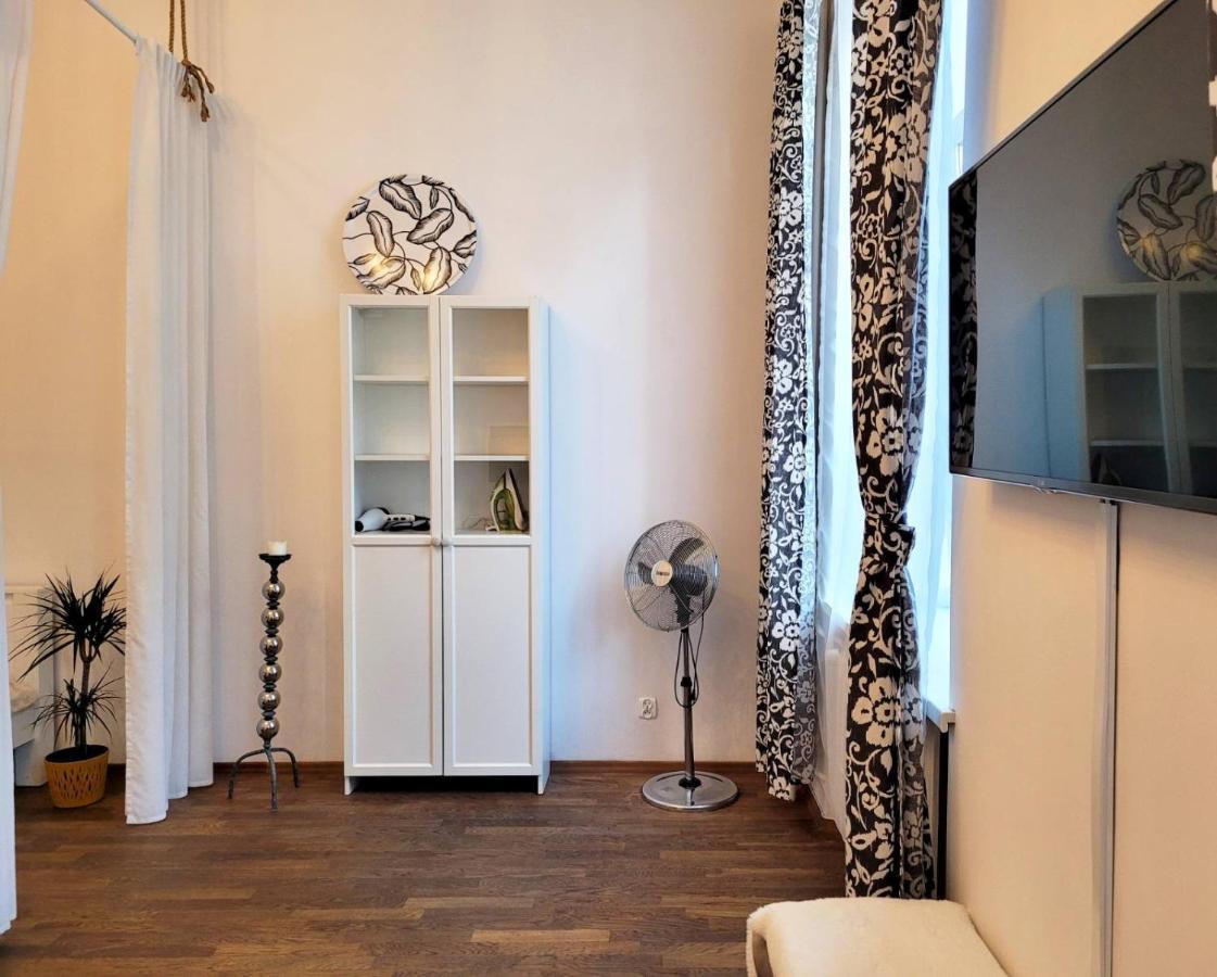 Przytulne W Super Lokalizacji Lok 1 Apartment Warsaw