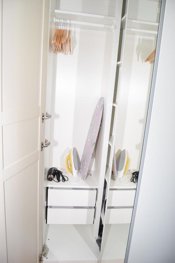 Apartament Be My Guest - Hoża - Super Centrum, Subway, Wi-fi *
