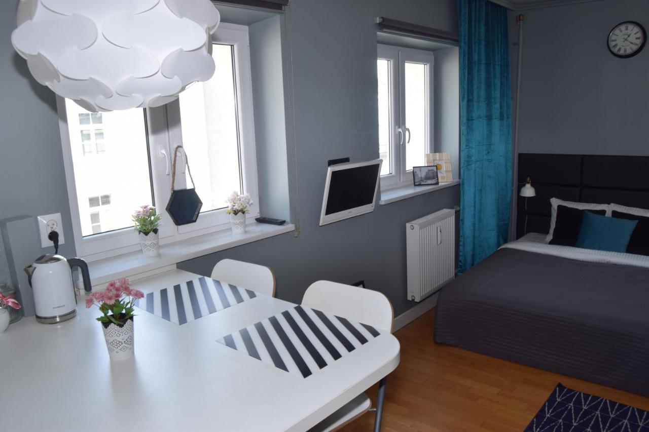 Be My Guest - Hoża - Super Centrum, Subway, Wi-fi Apartament *