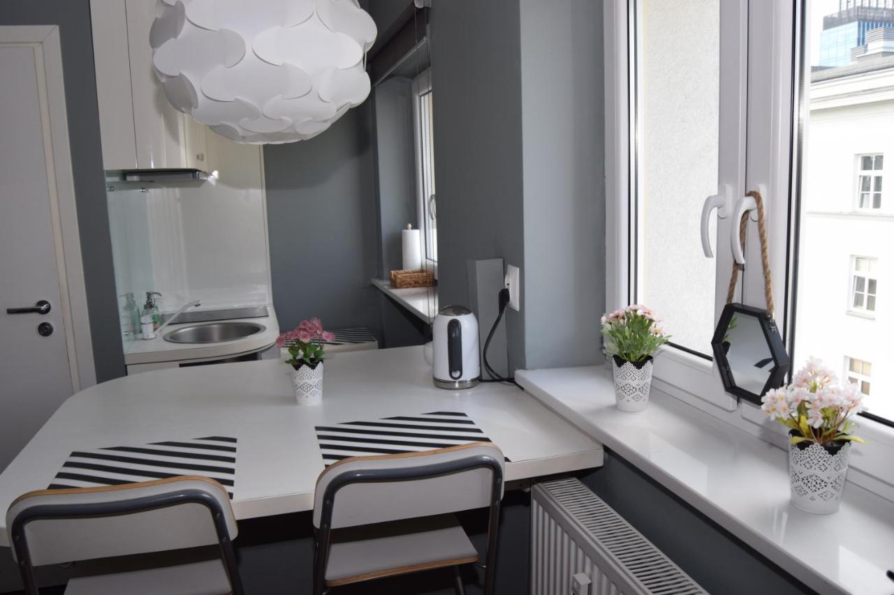 Be My Guest - Hoża - Super Centrum, Subway, Wi-fi Apartament *