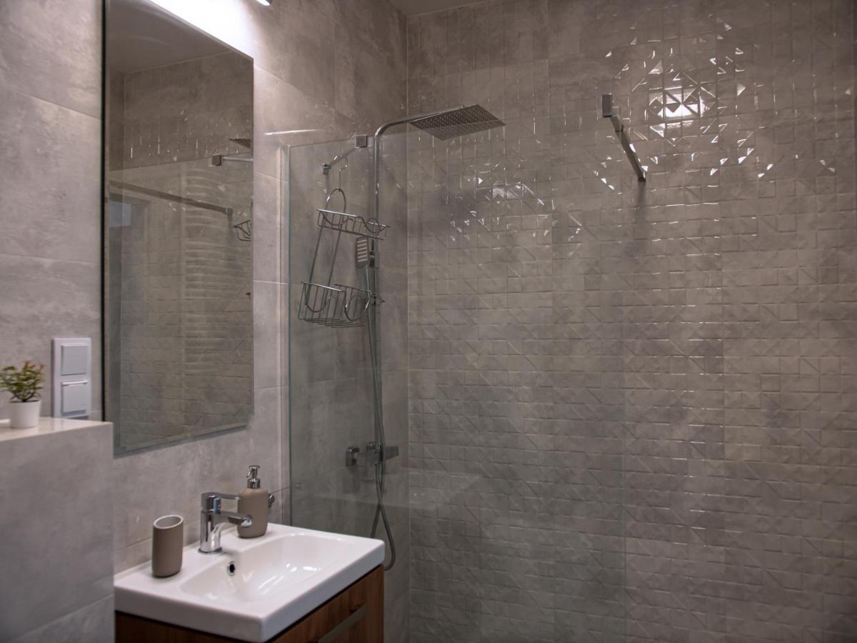 Apartment Sdh Comfortable Near Chopin Airport Warsaw