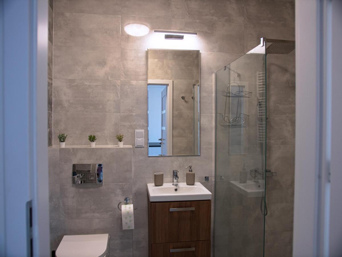 Apartment Sdh Comfortable Near Chopin Airport