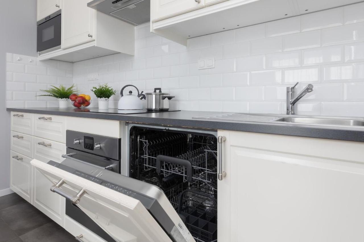 Ursynow With Balcony By Renters Apartment