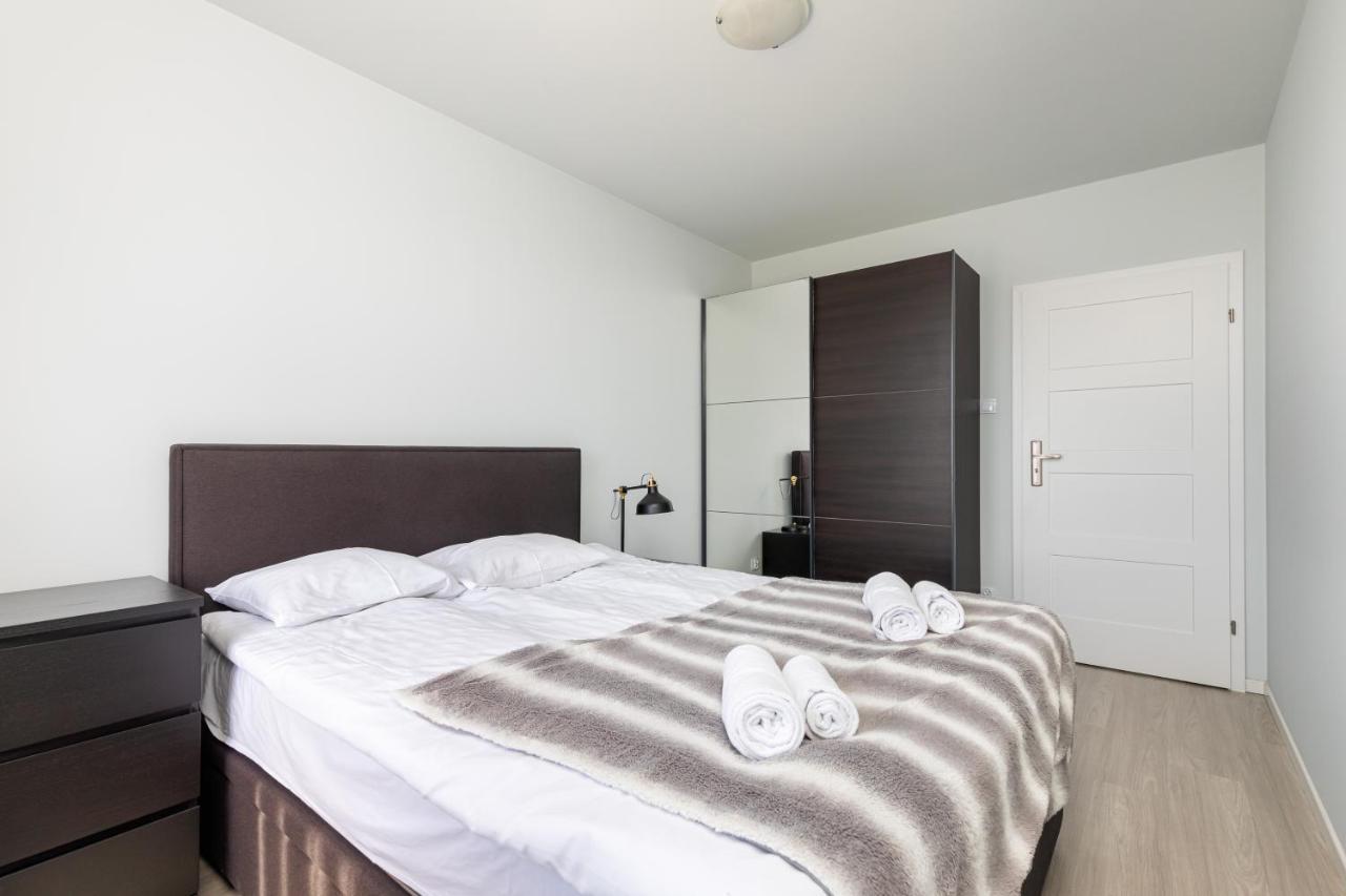 Owsiana 9 - Modern Designed With Balcony By Renters