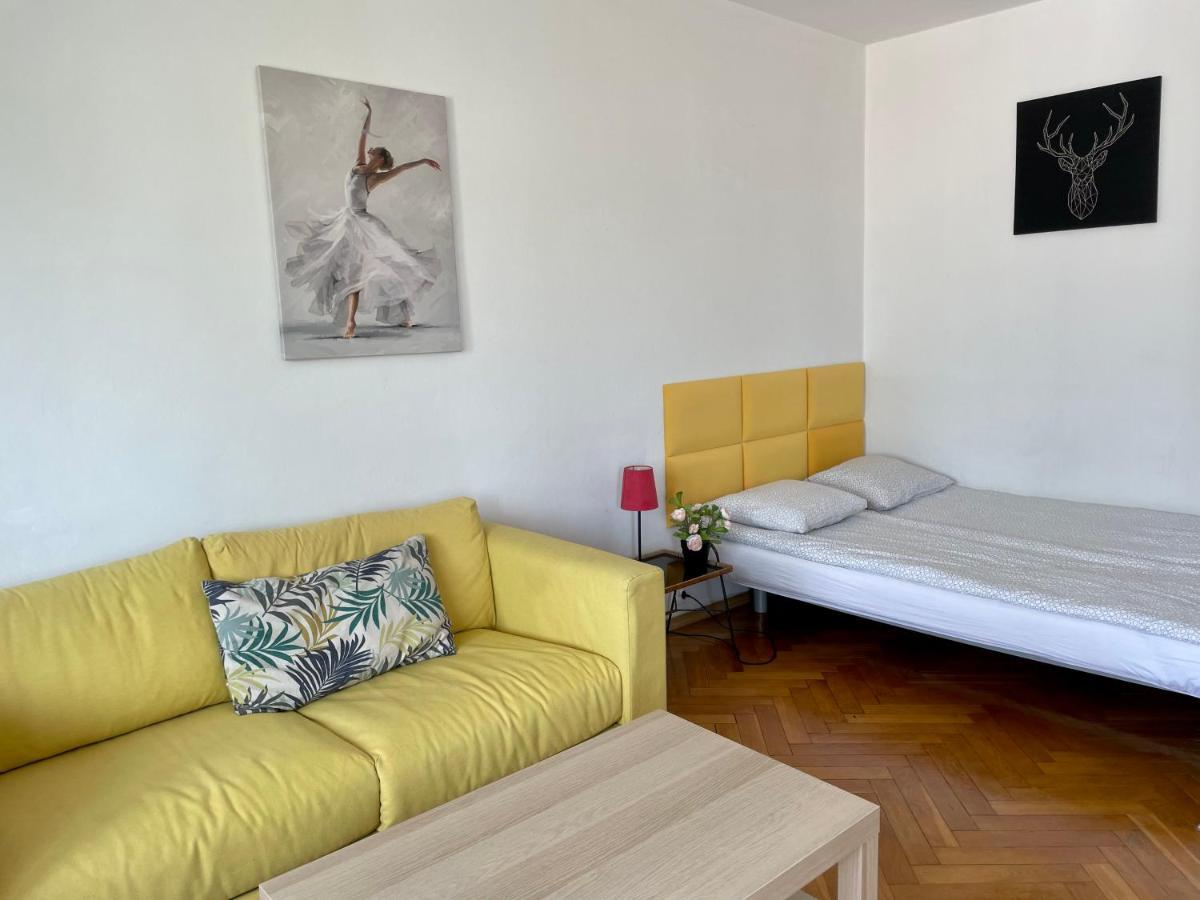 Apartment Centrum Zlota 81