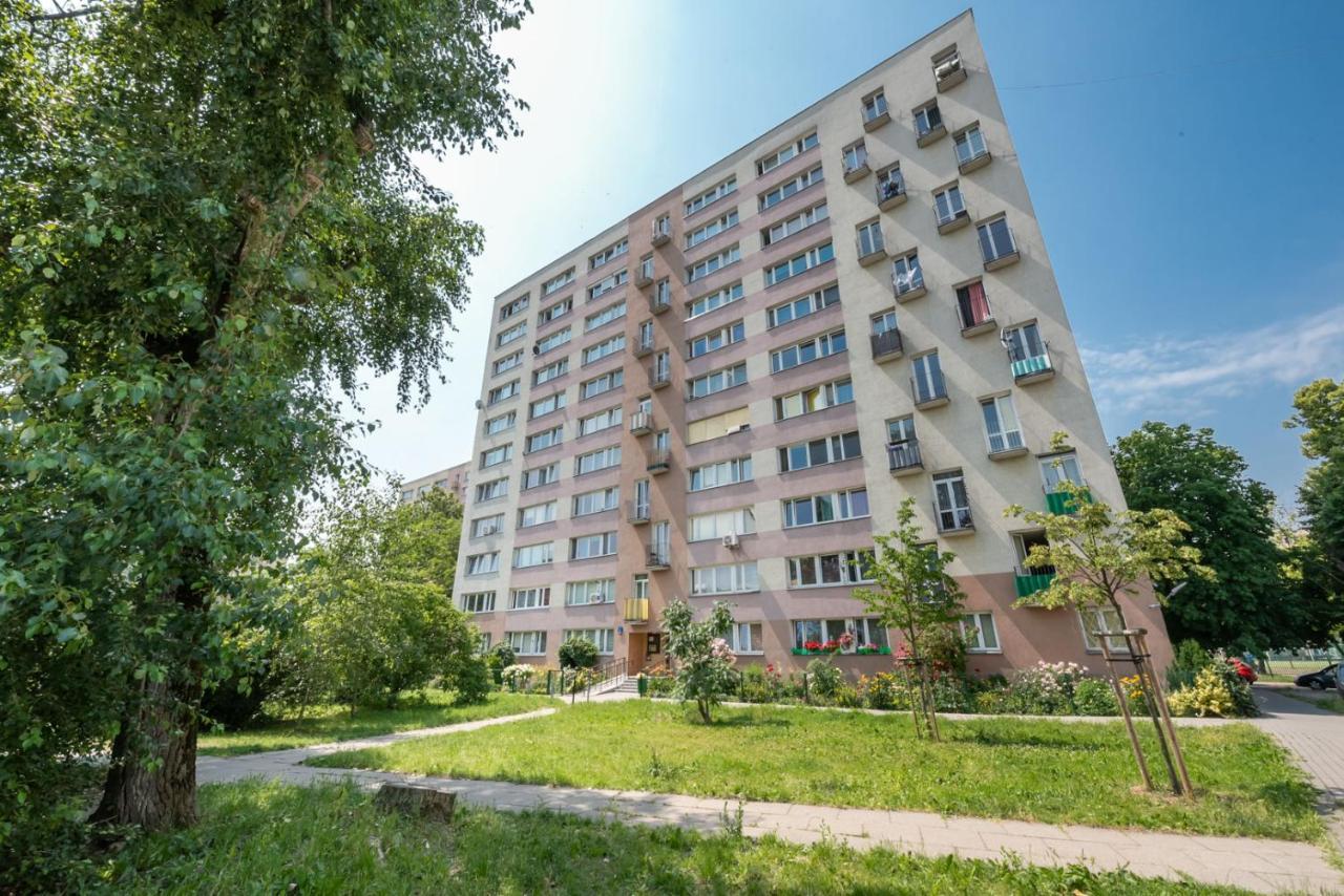 Ochota Sunny Apartament *