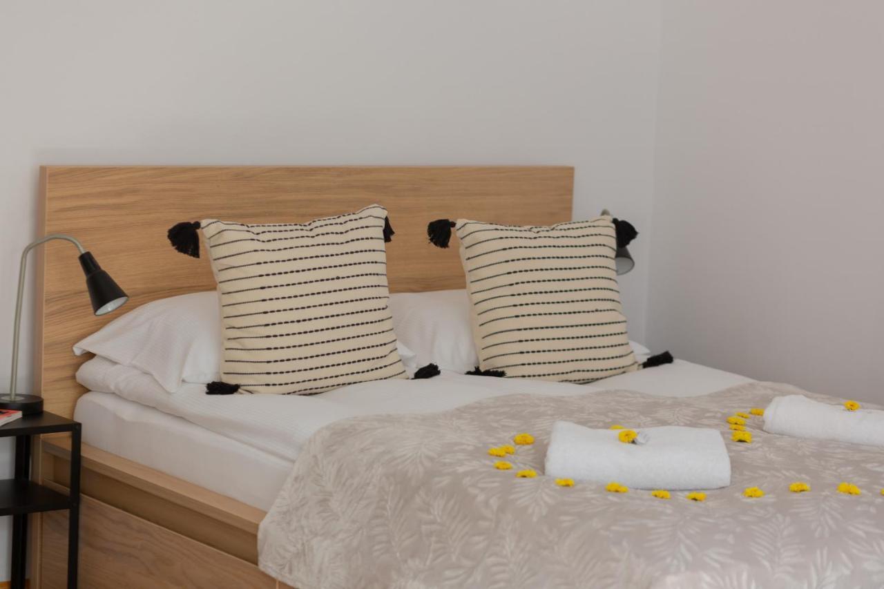Căn hộ Cozy Studio In The Heart Of Warsaw, Elektoralna By Renters *