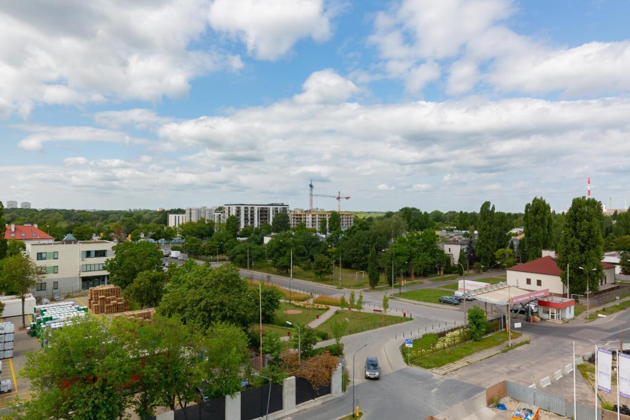 Kotsisa With Parking By Renters Warschau