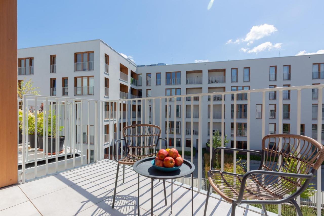 Apartamento Modern With Balcony Mokotow Aignera By Renters Varsóvia