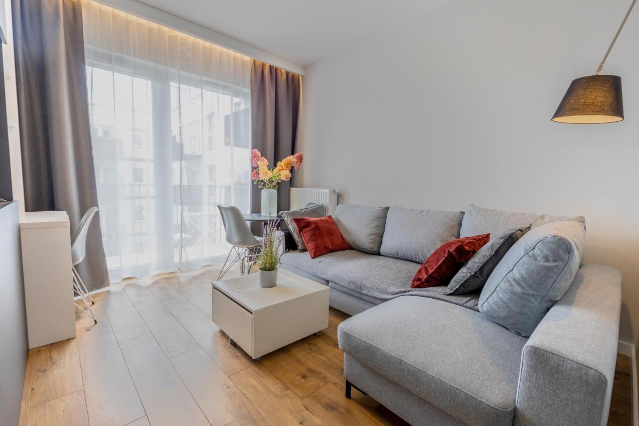 Biznes Metro Bielany Apartament *