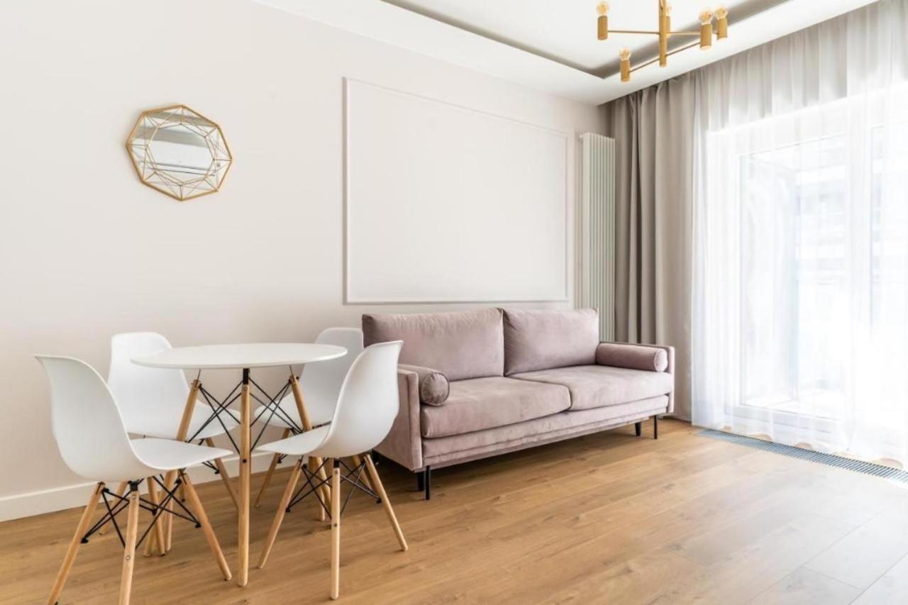 Apartament Mennica - Golden - Comfortable And Stylish * Warsaw