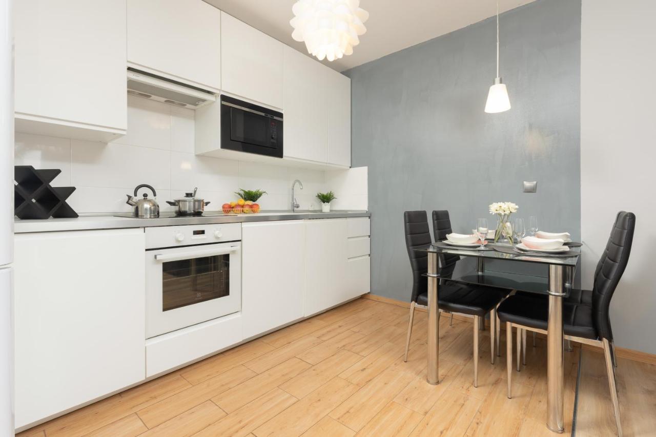 Căn hộ Wawrzyszewska By Renters Warsaw