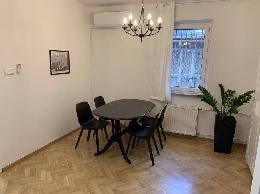 Mokotów Wernyhory * Warszawa