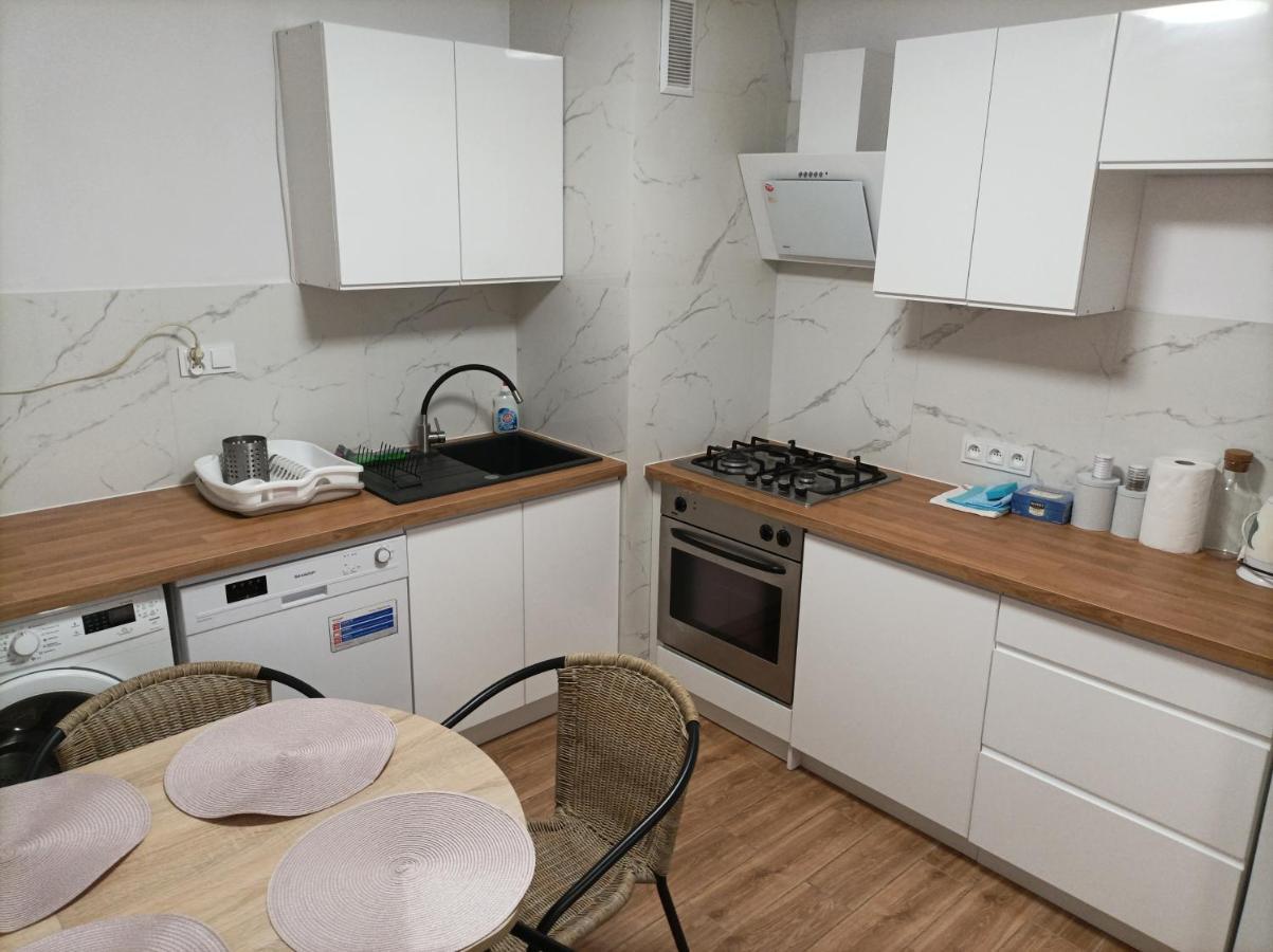 Center 3 Bedroom
