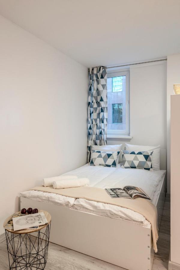 Apartment Shortstaypoland Sliska Warsaw