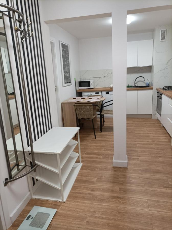 Apartament Center 3 Bedroom Warszawa