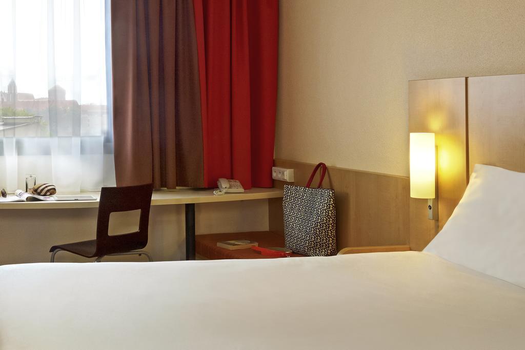 Ibis Ostrobramska Hotel Warsaw