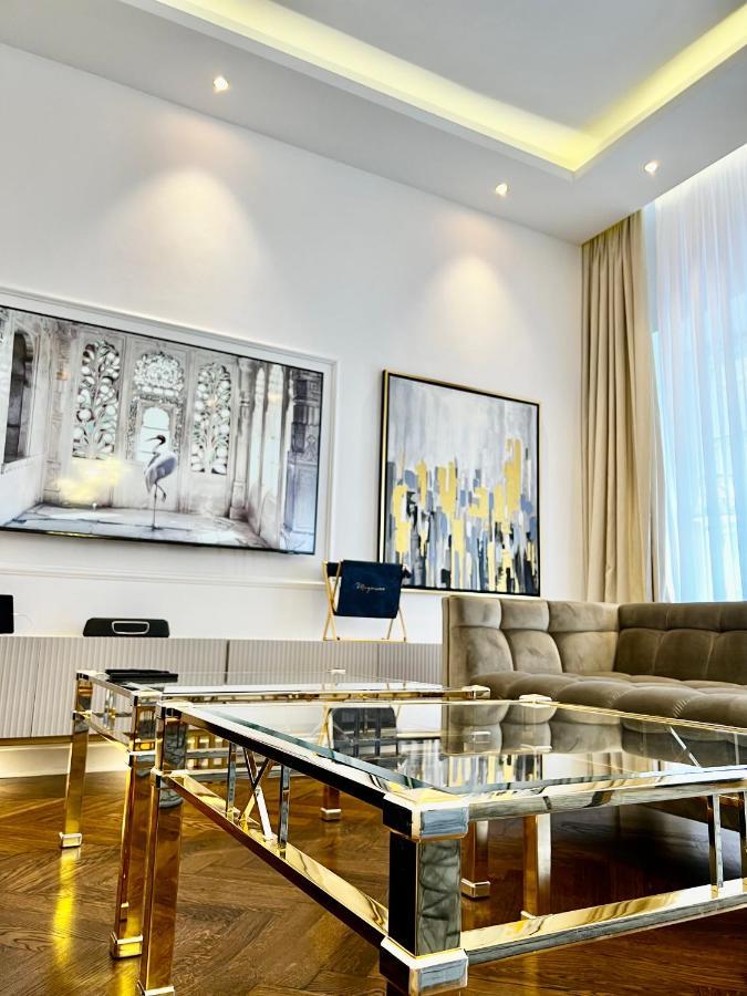 Mondrian Luxury Unesco Old Town Khách sạn hẻo lánh *