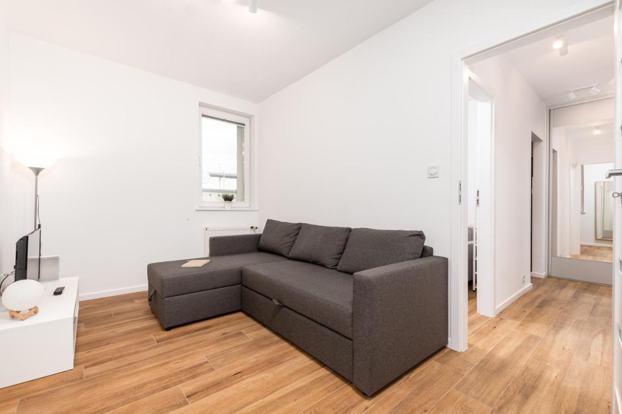 Tamka 1a By Homeprime Apartment Warsaw