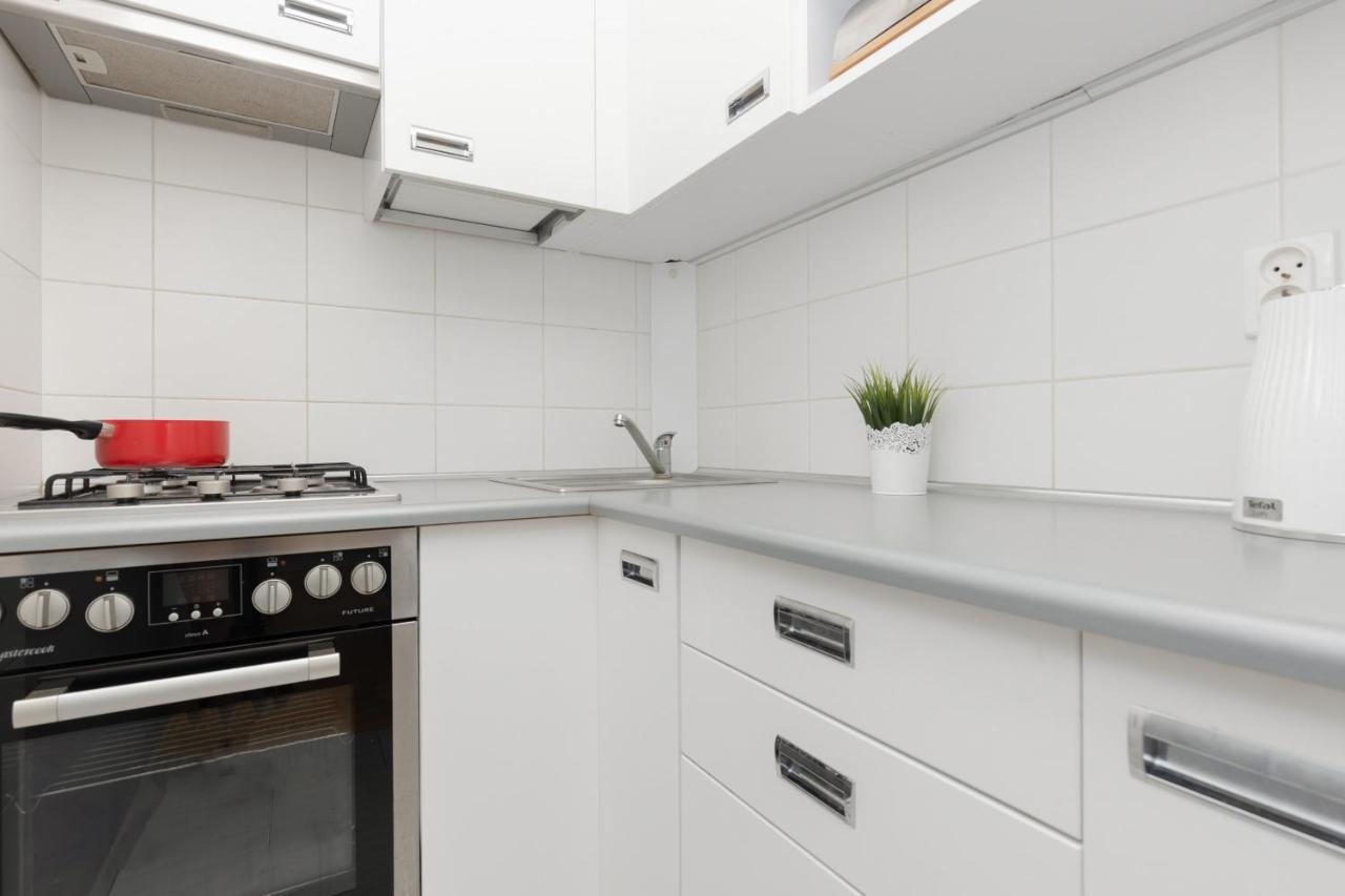 Metro Plac Wilsona Studio Zoliborz By Renters Warschau