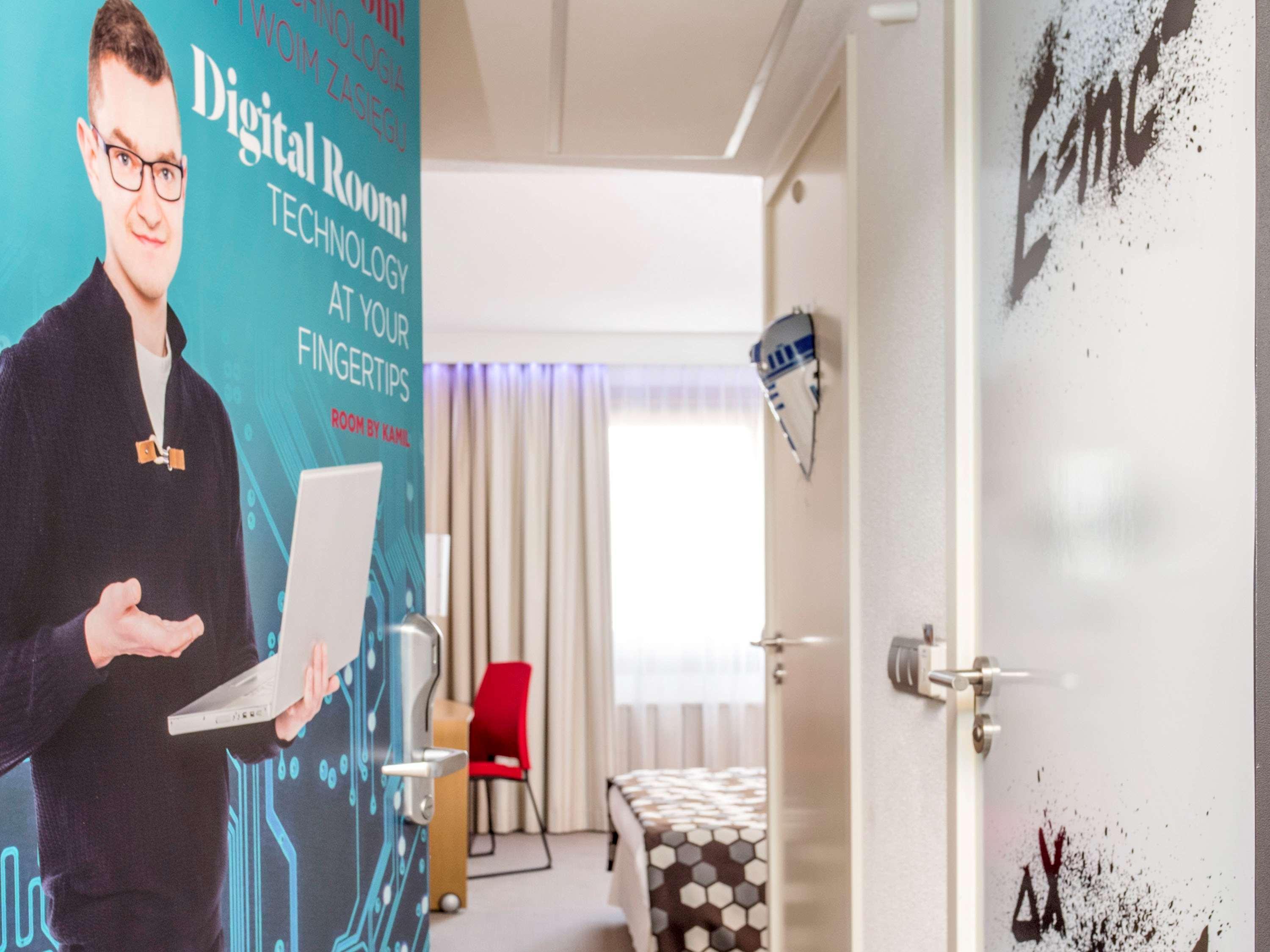 Hotel Novotel Airport 4*