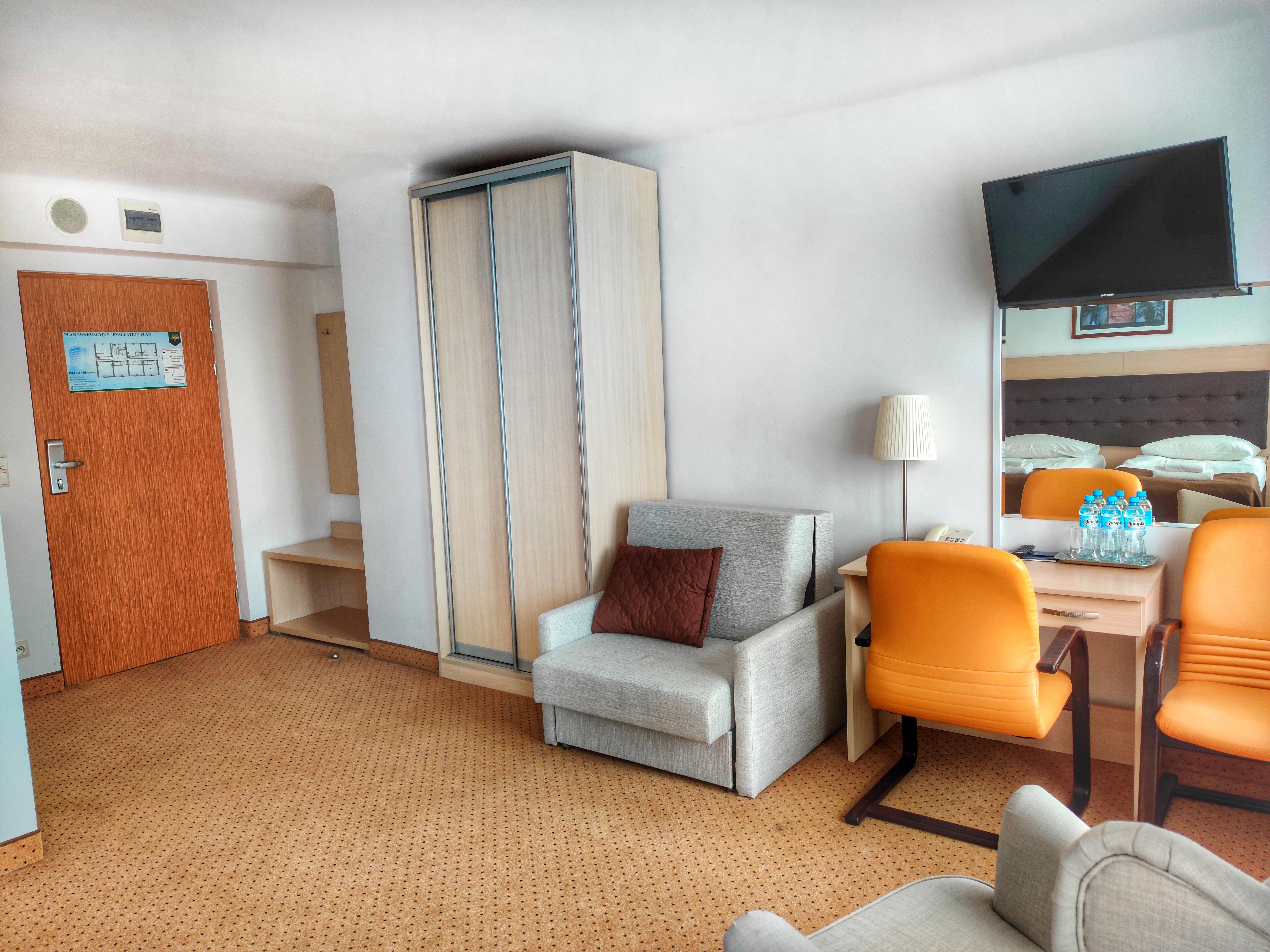 Hotel Logos *