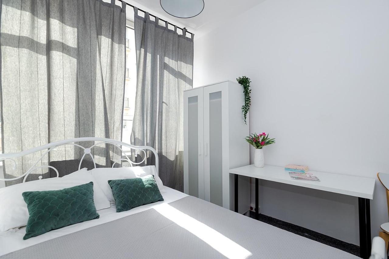 Unit In Solec50 By Metro Station Centrum Kopernika Elektrownia Powisle Stadion Narodowy Hostel Warsaw