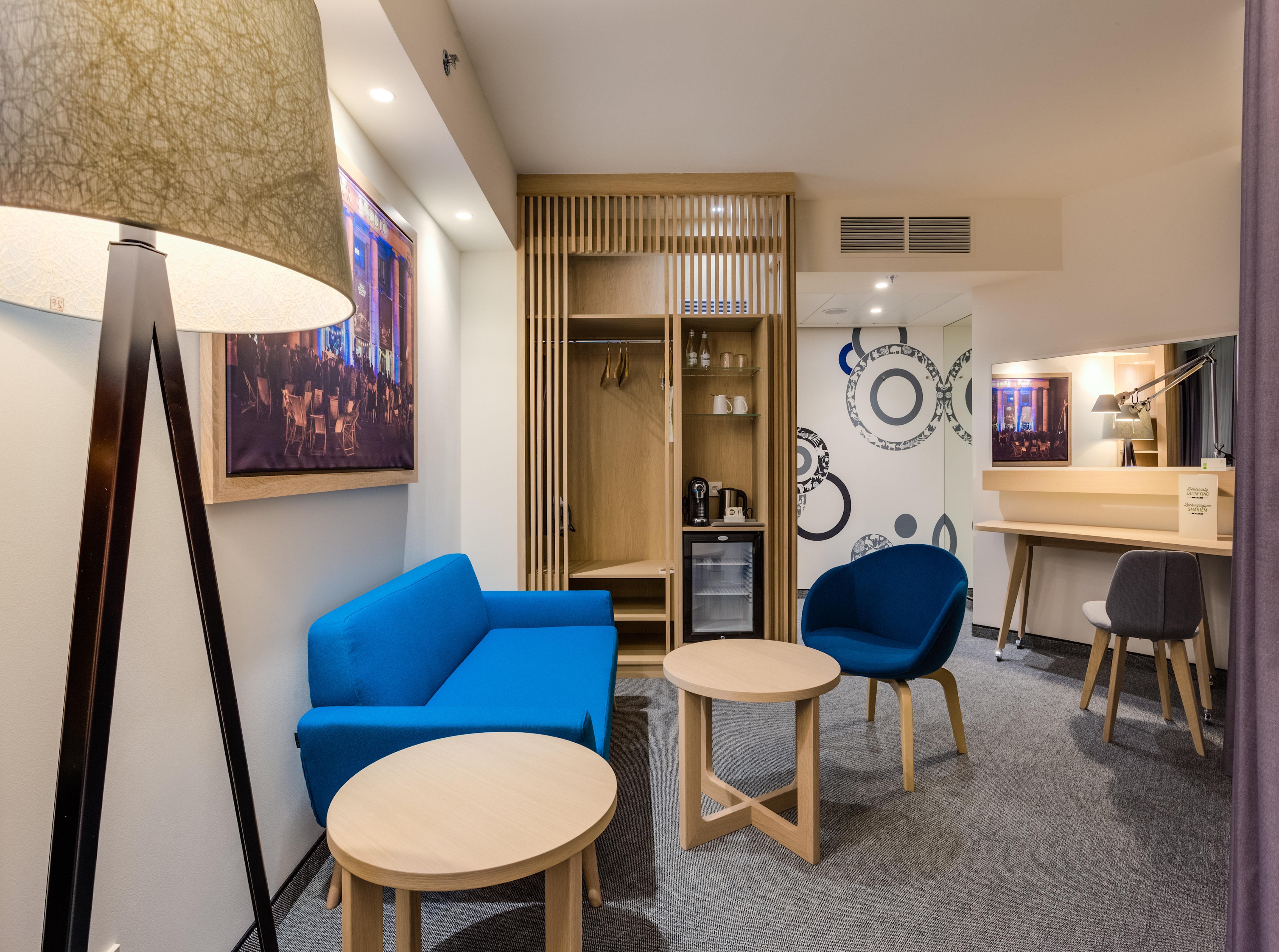 - Centre By Ihg