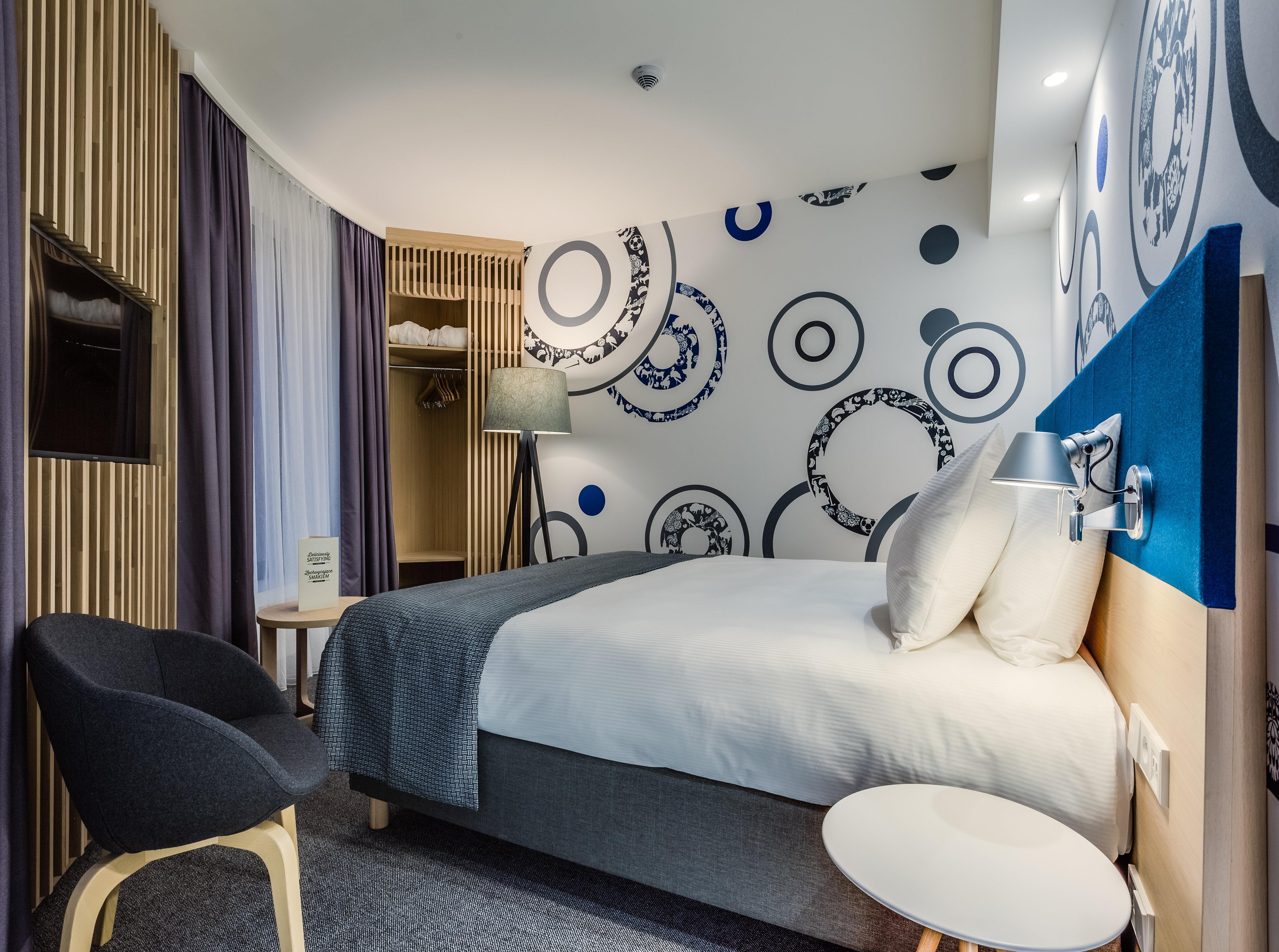 - Centre By Ihg