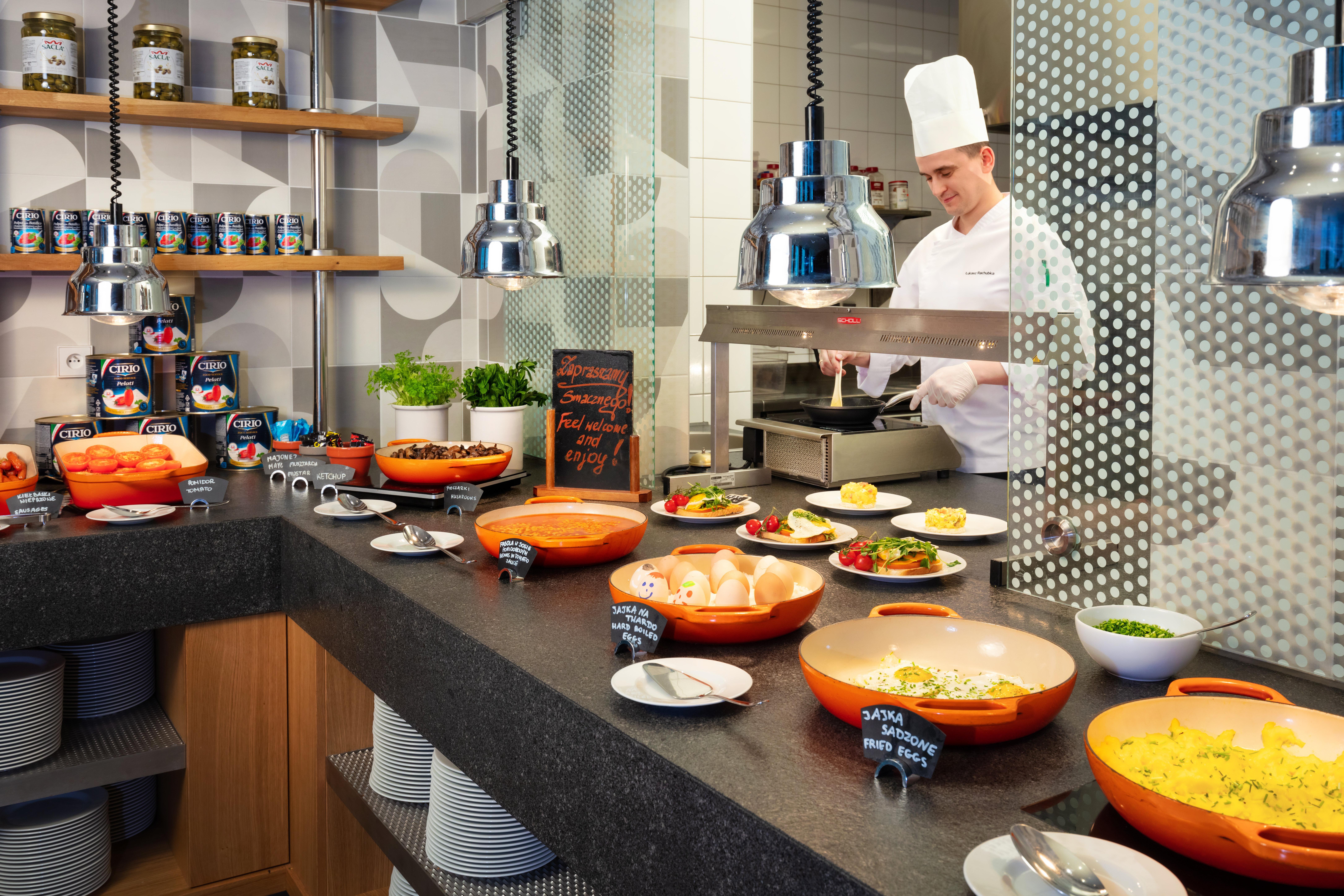 - Centre By Ihg 3*