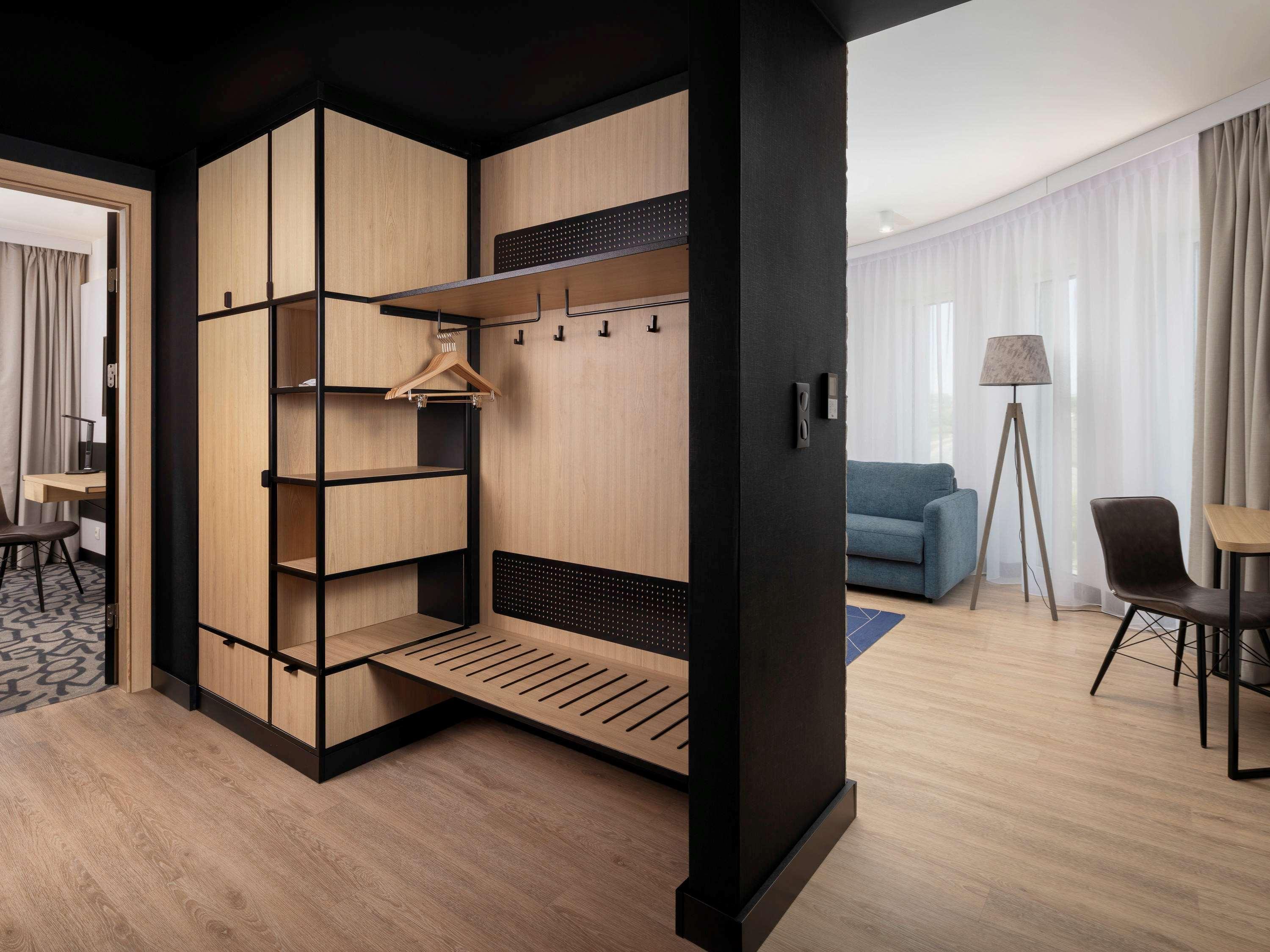 Mercure Ursus Station 4*