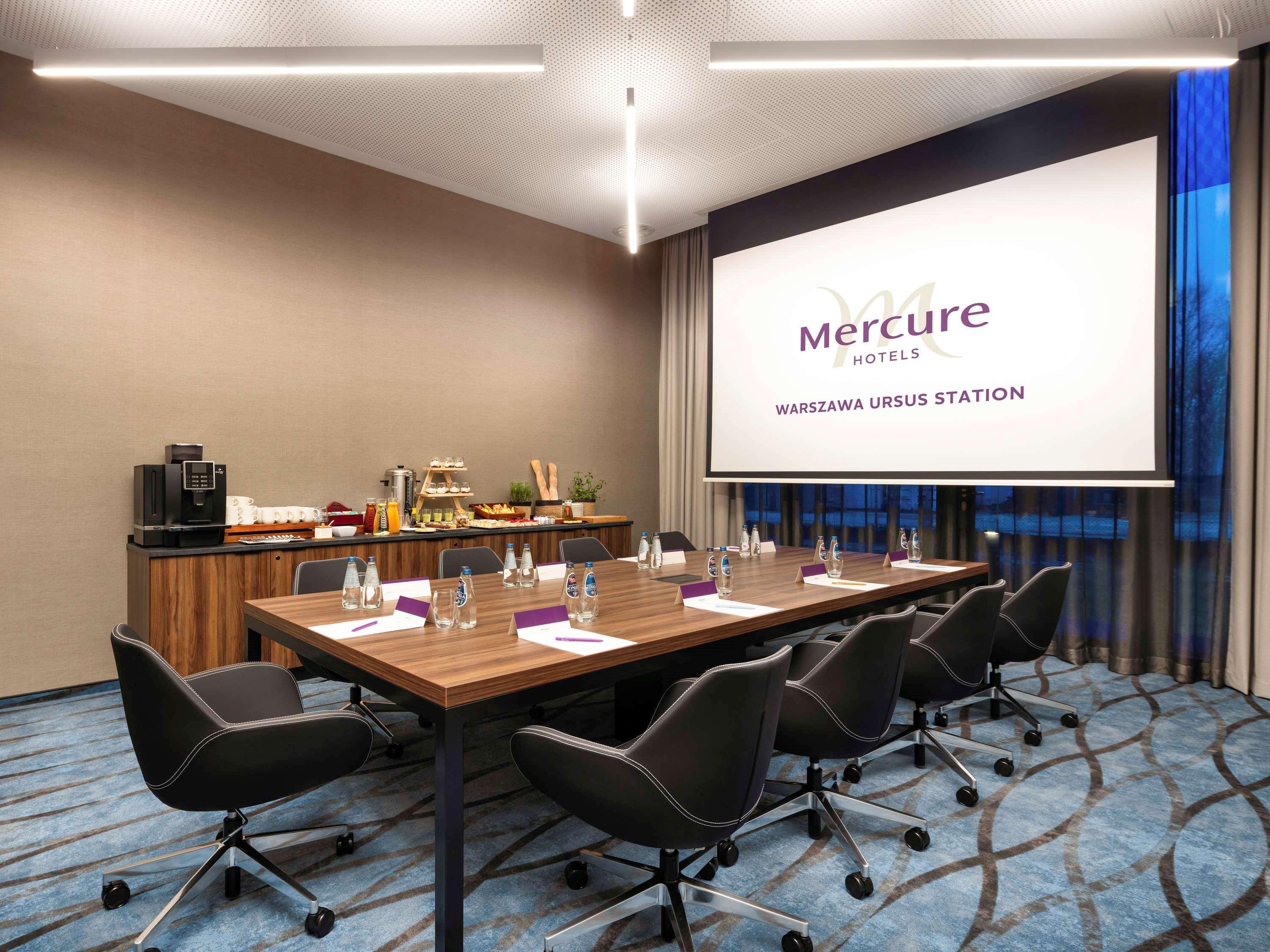Mercure Ursus Station 4*