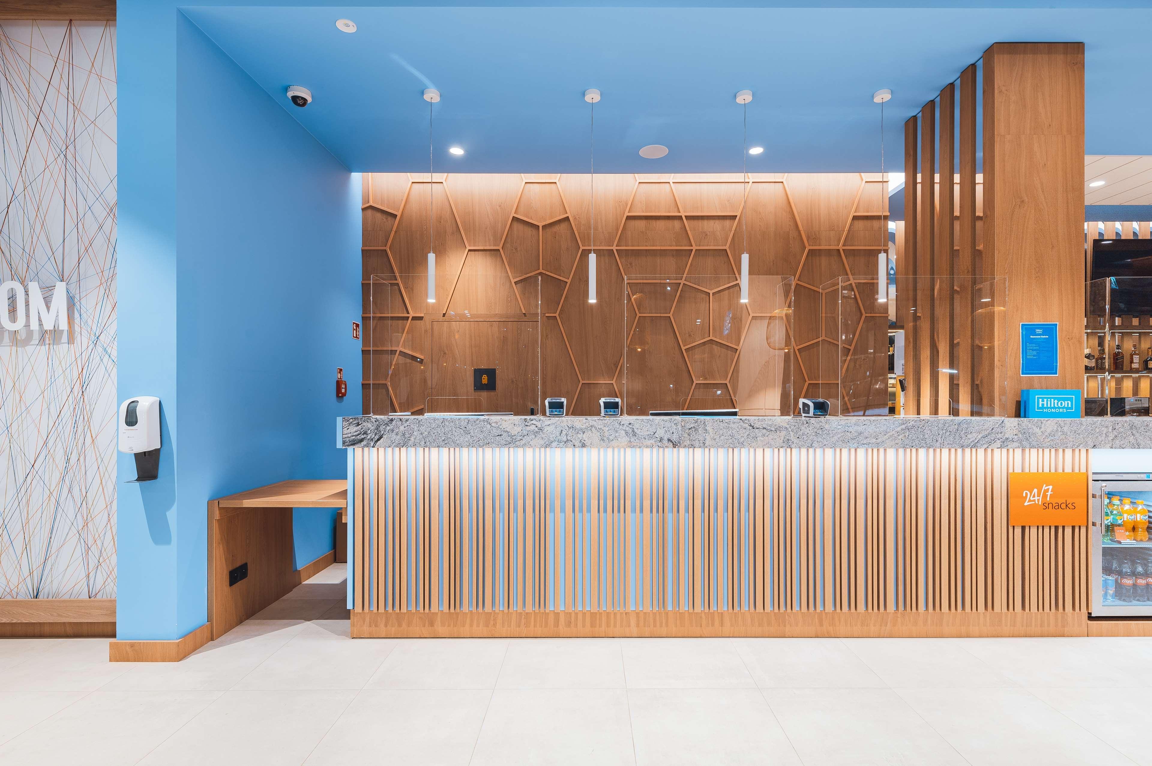 Hampton By Hilton Reduta Hotel 3*