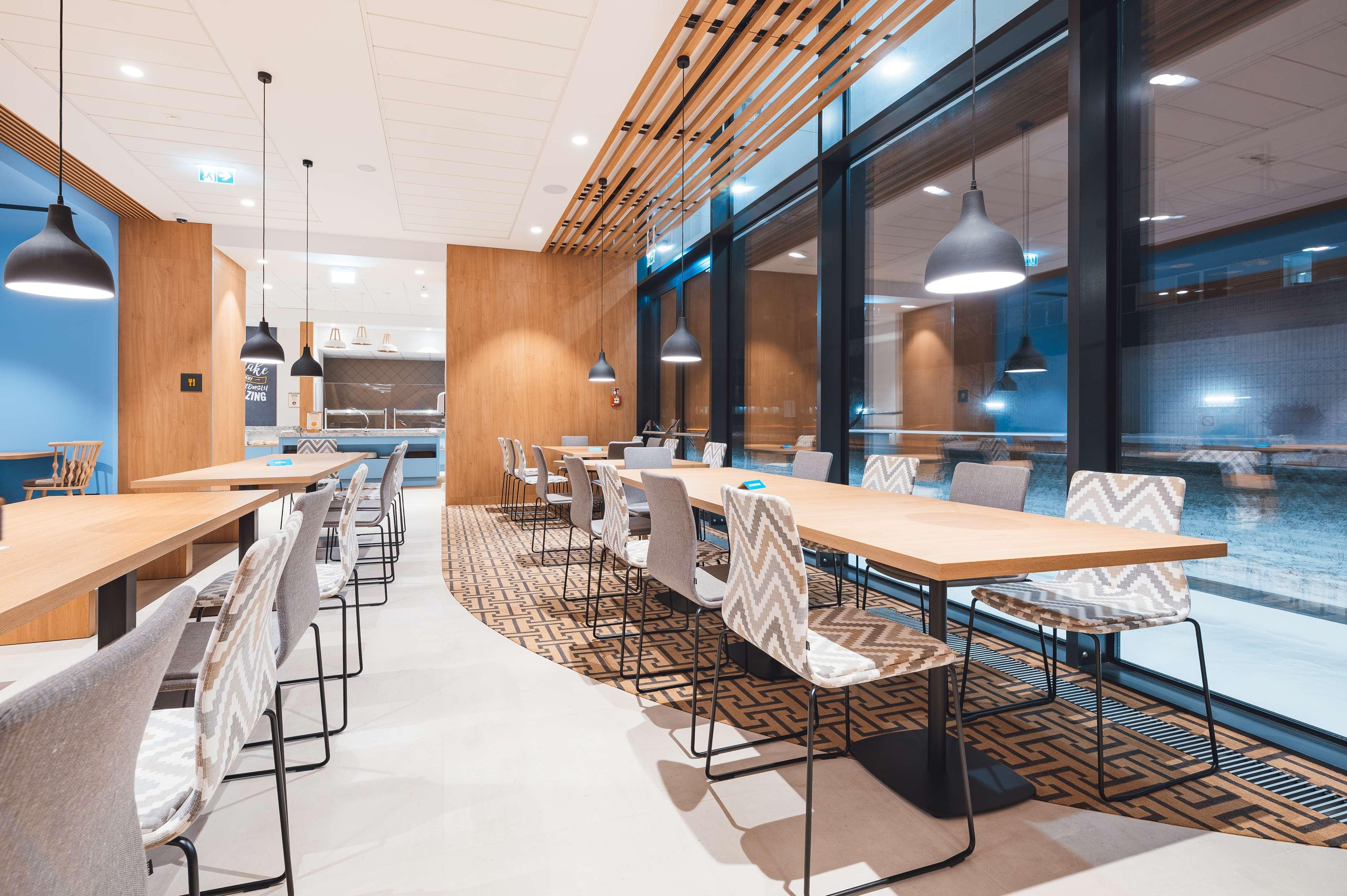 Hampton By Hilton Reduta