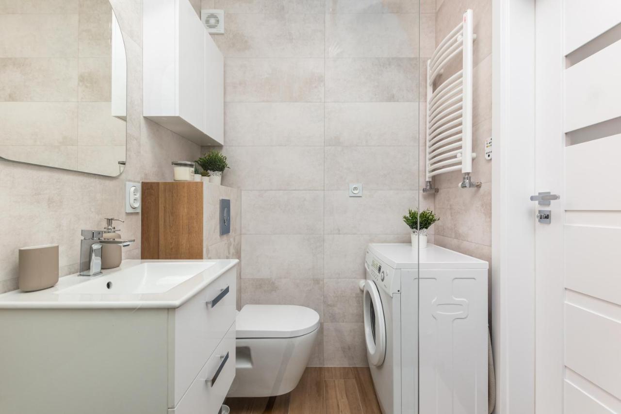 Tamka 1a By Homeprime Apartment Warsaw