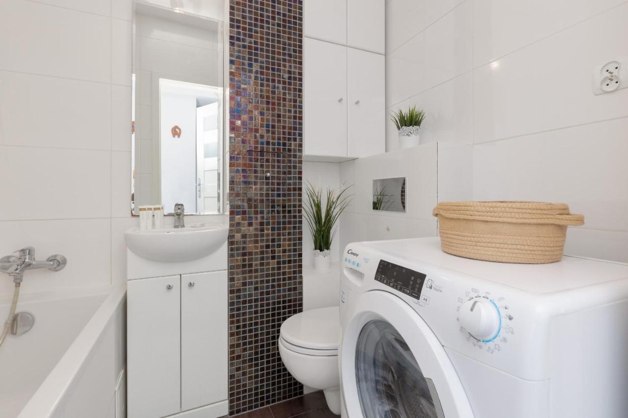 Metro Plac Wilsona Studio Zoliborz By Renters * Warschau