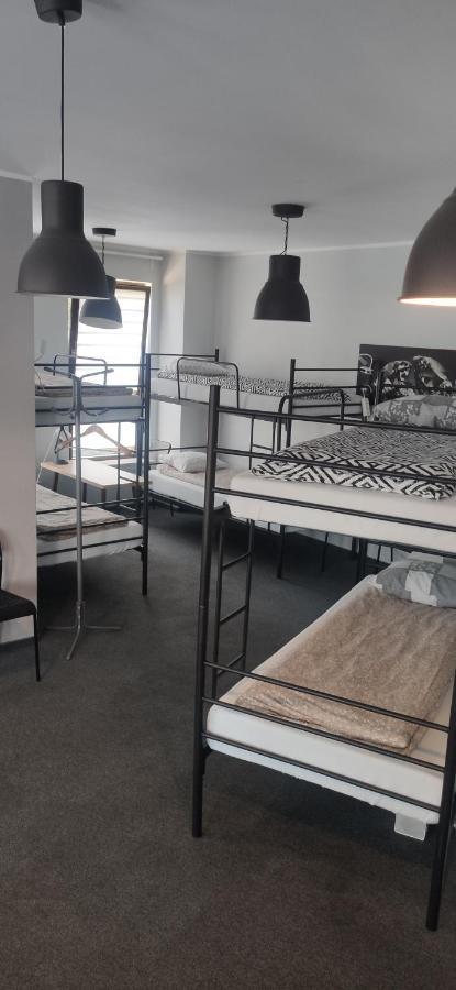 Sunrise Przy Dw. Zachodnim Hostel *