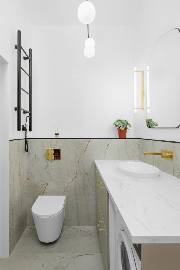 Oomph Stylish Vintage Apartment Warschau