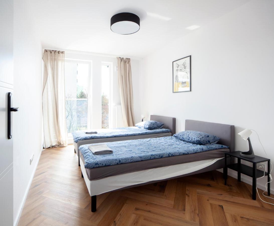 Metro Wilanowska Aparts Apartment *