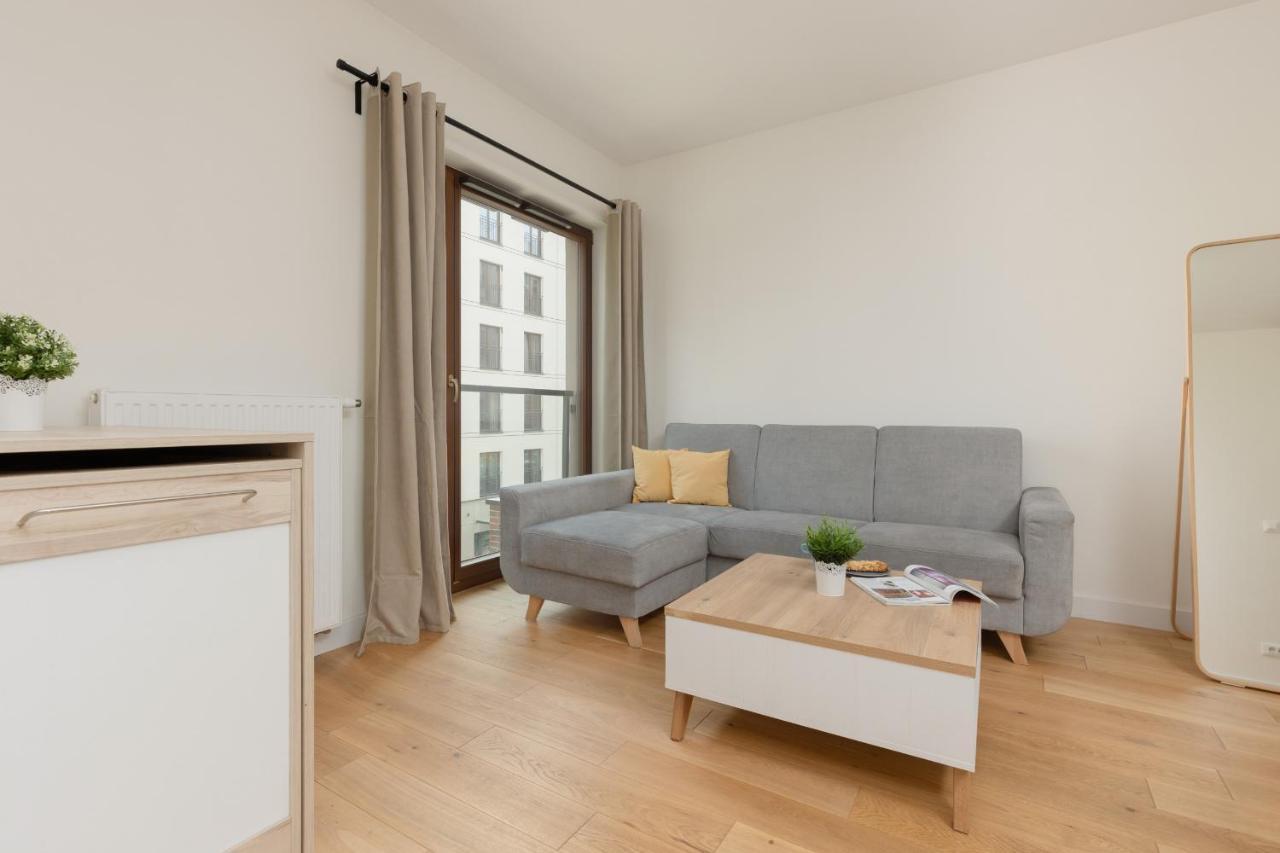 Apartment Sierakowskiego By Renters *