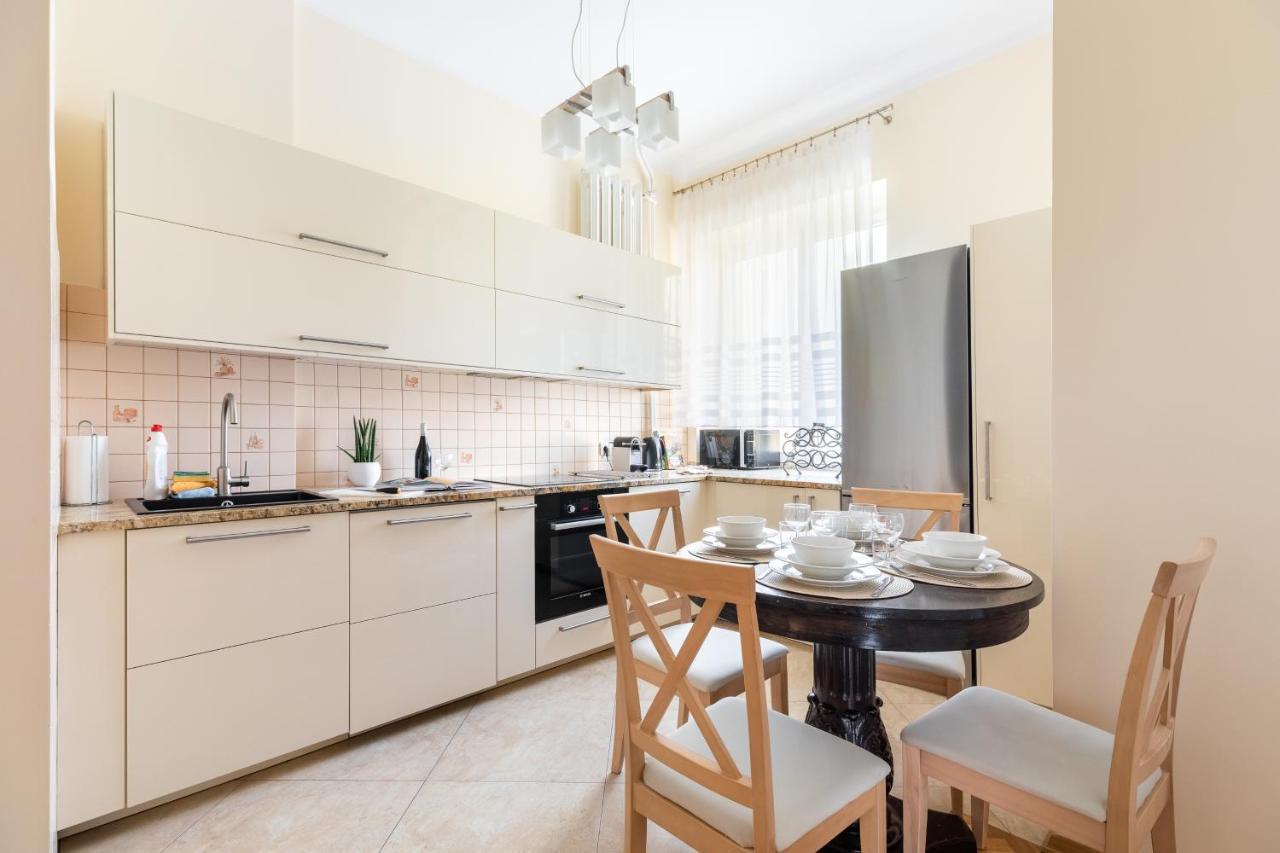 P&o Serviced Plac Konstytucji Apartment Warsaw