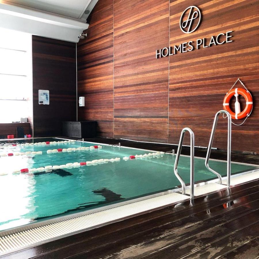 Modern With Access To The Pool Near Rondo Daszynskiego Station Warsaw
