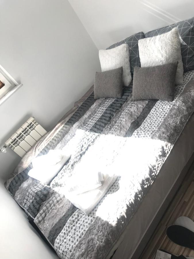 Chlodna Apartment *