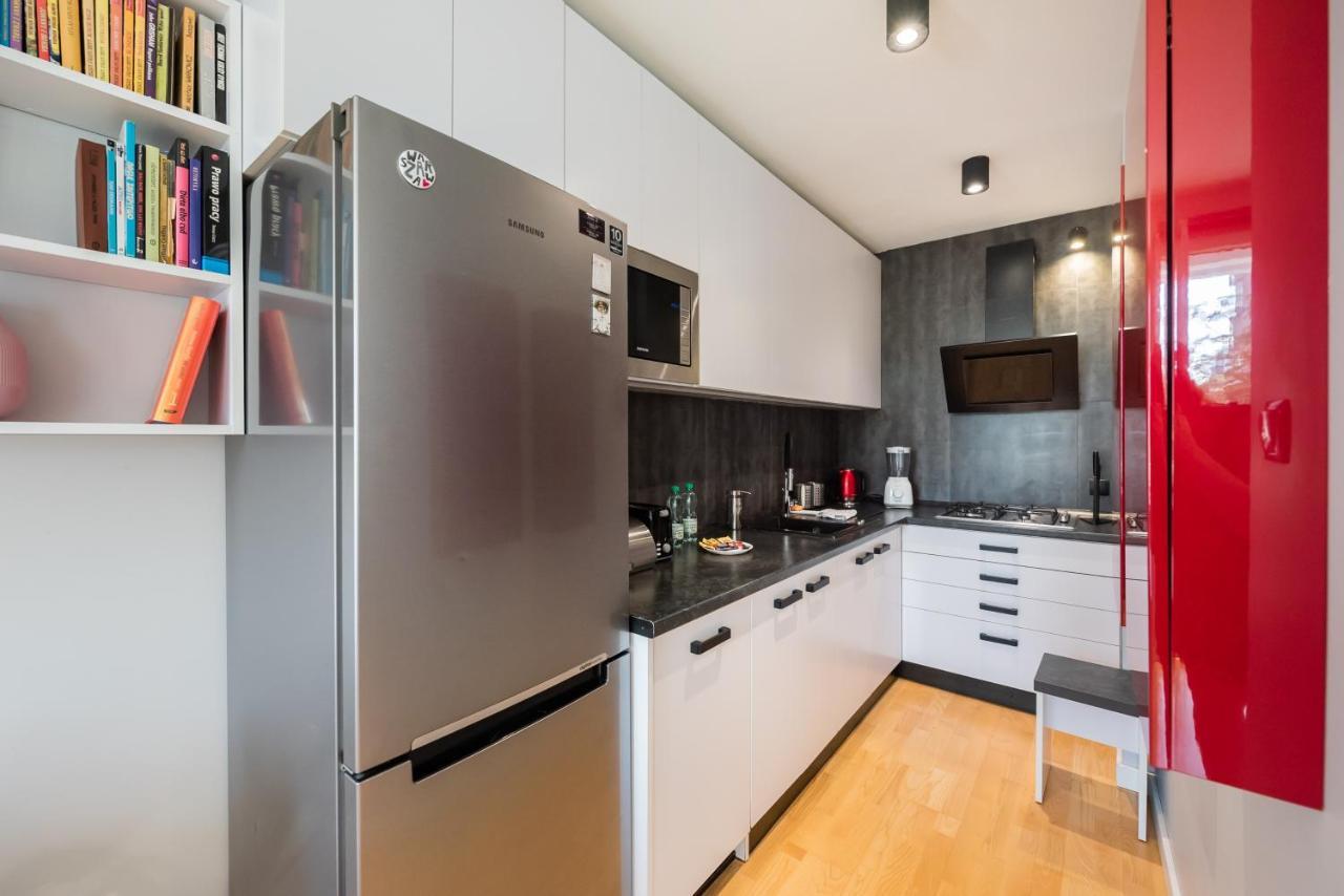 Powisle Snug Studio Apartment Warsaw