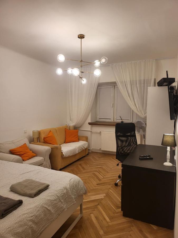 Studio Zelazna - Near Old Town Apartment *