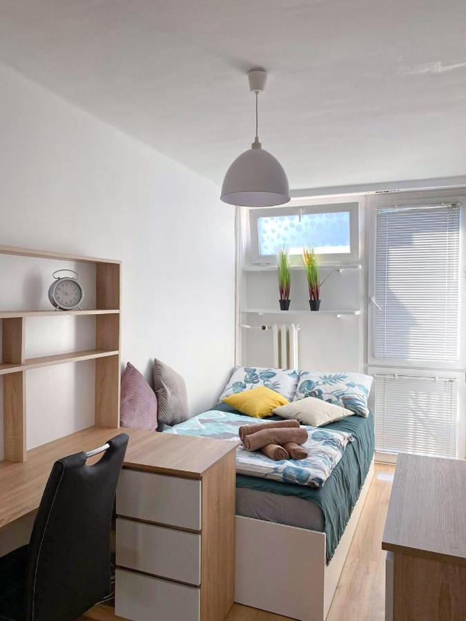 Gasthof Bright №3 Grzybowska 9 *