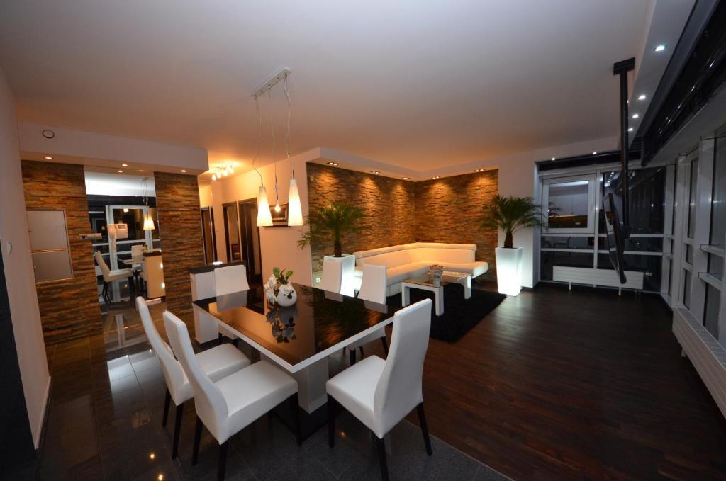 Aparthotel Platinum Towers Country 2 Country 4*