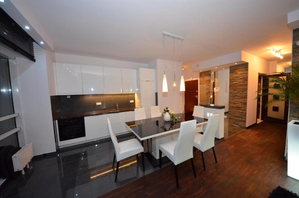 Aparthotel Platinum Towers Country 2 Country Warschau