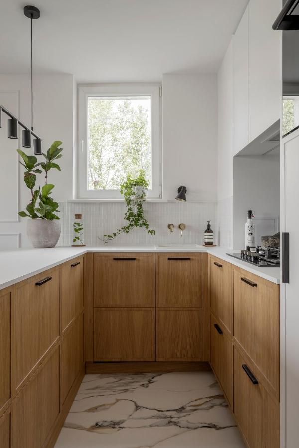 Stylowy Przy Metrze Apartment *