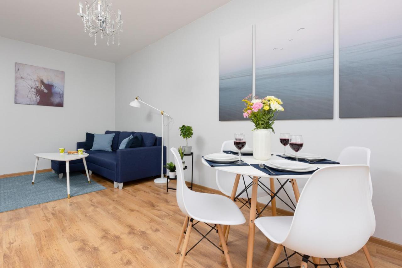Apartament Bemowo With Balcony By Renters *